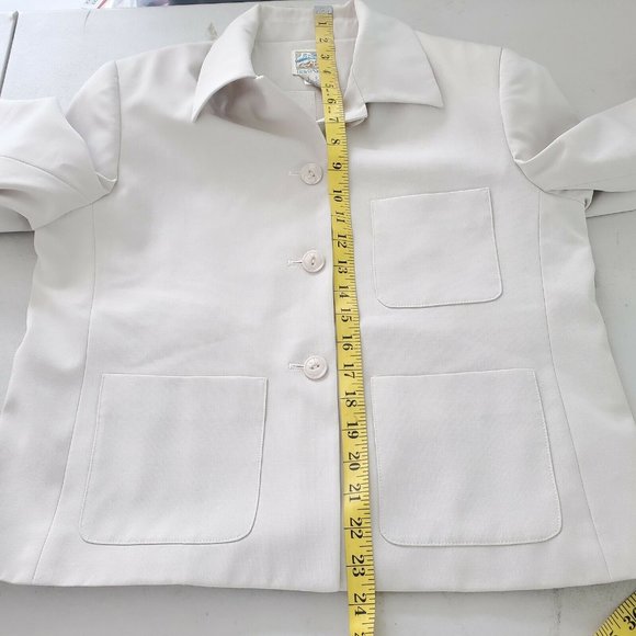 TravelSmith Women’s Beige Khaki Spread Collar Three-Button Blazer Jacket Size 8P - Picture 7 of 10